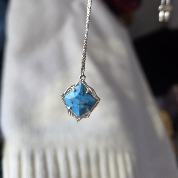 Kendra Scott Kacey Gold Bronze Veined Turquoise Magnesite Long Pendant Necklace - Picture 4 of 8